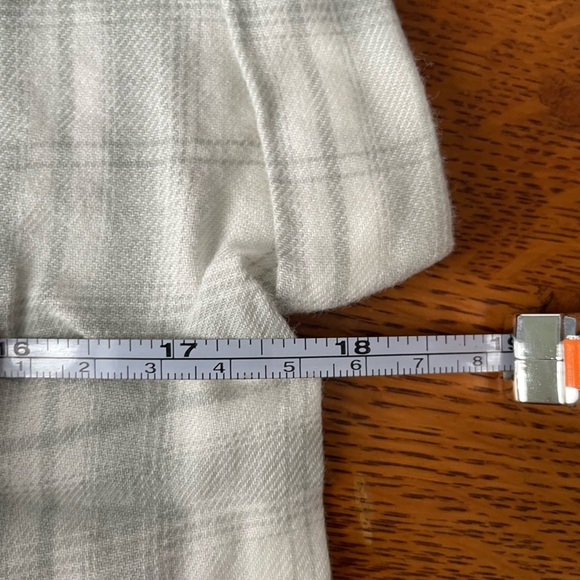 UNTUCKit Womens Villefranche Size 4 Gray Regular Fit Long Sleeve Button Down NWT - Picture 14 of 16